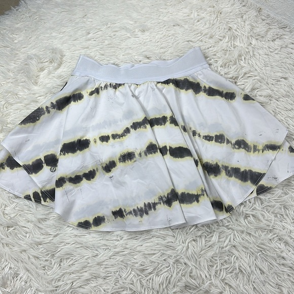 Lululemon Court Rival High-Rise Skirt *Long Transverse Yellow Multi - Picture 4 of 5